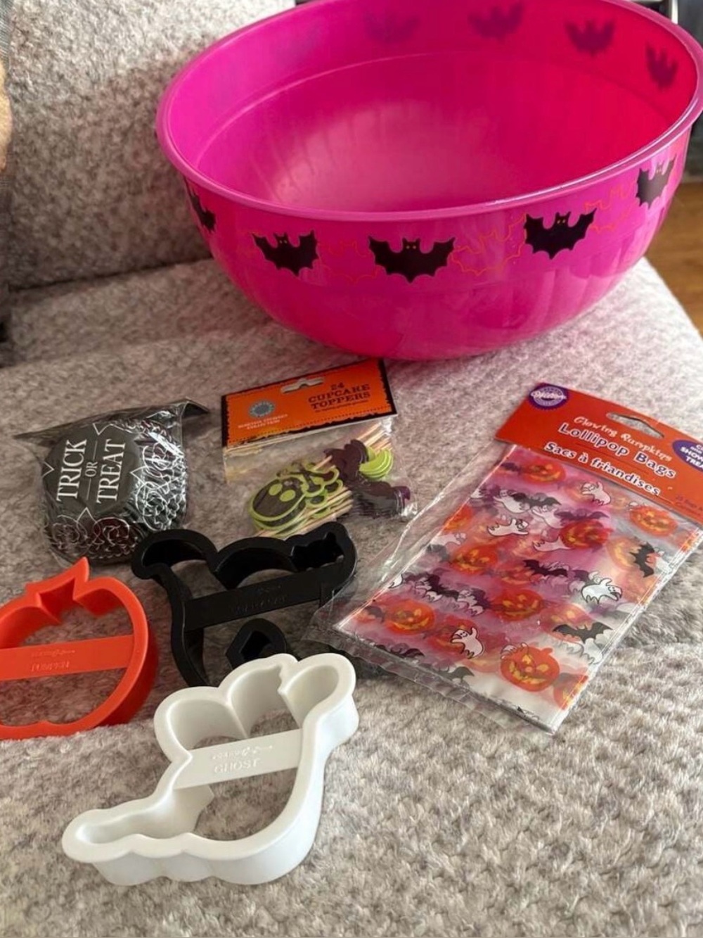 Martha Stewart/Wilton Collection Halloween Baking And Party Bundle